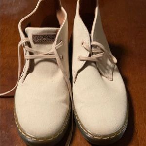 2 hole Dr.Marten Mayport